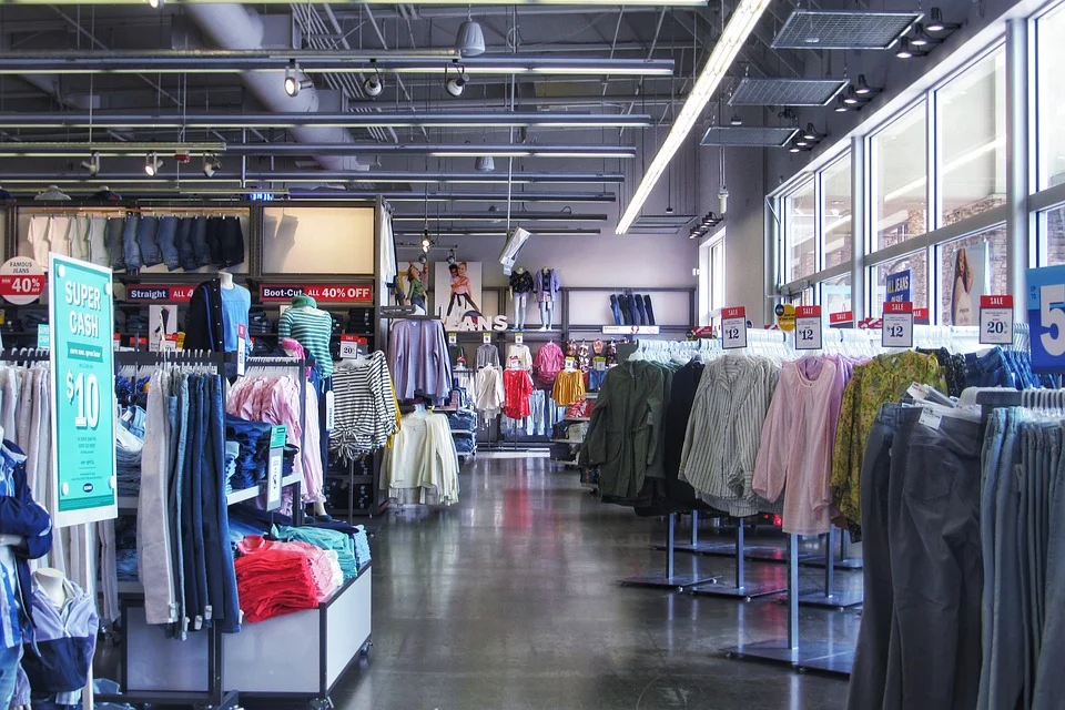 Points-to-consider-while-choosing-a-clothing-store
