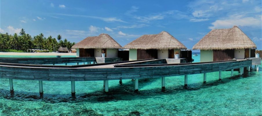 Overwater-resorts-in-the-world