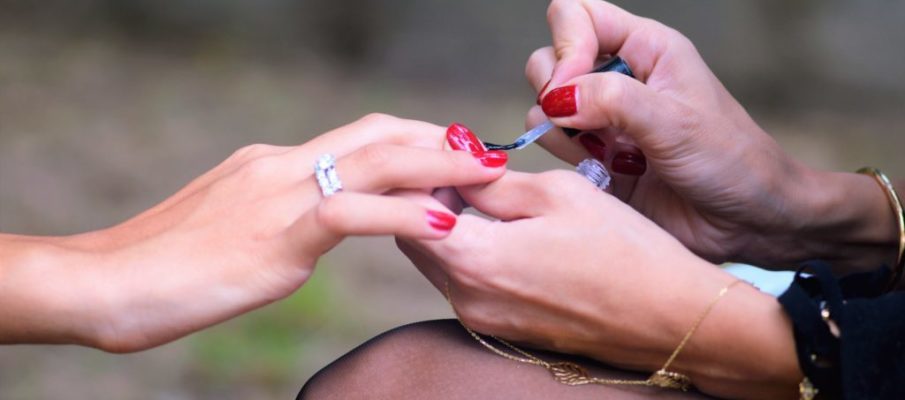 tips-for-choosing-the-best-nail-salon