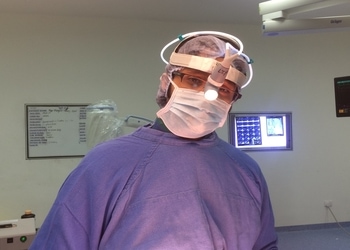 Dr-Devashish-Sharma-Doctors-Orthopedic-surgeons-Agra-Uttar-Pradesh-1