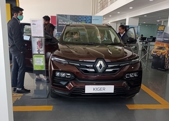 Renault-Shopping-Car-dealer-Agra-Uttar-Pradesh-1