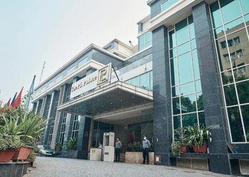 THE-PL-PALACE-Local-Businesses-4-star-hotels-Agra-Uttar-Pradesh