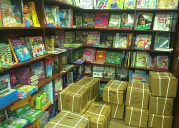 Bargain-Book-Hut-Shopping-Book-stores-Ahmedabad-Gujarat-2