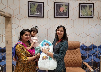Dr-Dipti-Jain-Doctors-Gynecologist-doctors-Ahmedabad-Gujarat-2