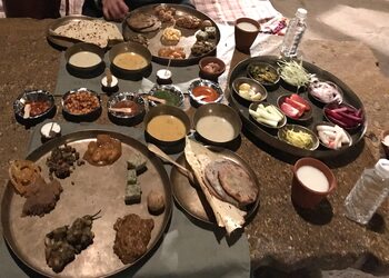 Rajwadu-Food-Family-restaurants-Ahmedabad-Gujarat-2