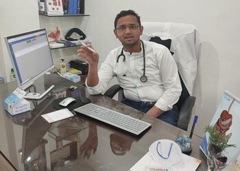 Dr-Ashish-Tapadia-Doctors-Gastroenterologists-Akola-Maharashtra
