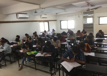 Gravity-Classes-Education-Coaching-centre-Akola-Maharashtra-1