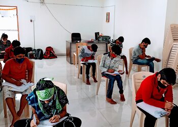 Soneji-Coaching-Classes-Education-Coaching-centre-Akola-Maharashtra-1