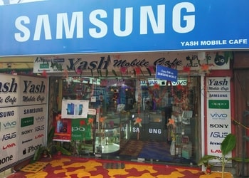 Yash-Mobile-Cafe-Shopping-Mobile-stores-Alipore-Kolkata-West-Bengal