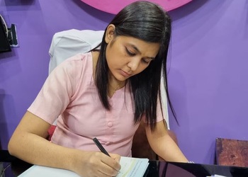Dr-Renu-Bonal-Doctors-Dermatologist-doctors-Allahabad-Prayagraj-Uttar-Pradesh