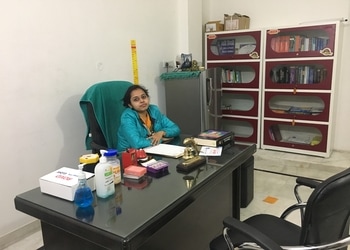 Dr-Swati-Tripathi-Doctors-Gynecologist-doctors-Allahabad-Prayagraj-Uttar-Pradesh