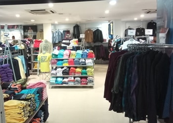 Max-Shopping-Clothing-stores-Allahabad-Prayagraj-Uttar-Pradesh-2