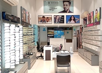 Titan-Eyeplus-Shopping-Opticals-Allahabad-Uttar-Pradesh-1