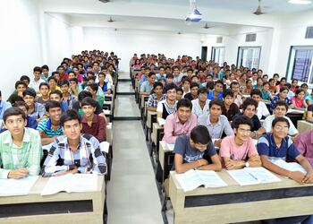 Rathi-Career-Forum-Pvt-Ltd-Education-Coaching-centre-Amravati-Maharashtra-1