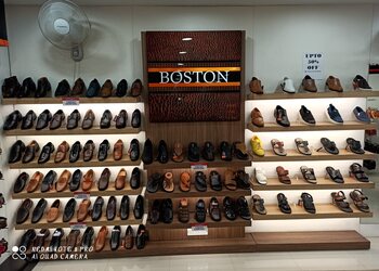 Relaxo-Footwear-Shopping-Shoe-Store-Amritsar-Punjab-2