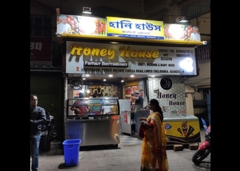 Honey-House-Food-Family-restaurants-Asansol-West-Bengal