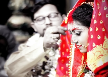 Moment-Clickers-Professional-Services-Wedding-photographers-Asansol-West-Bengal