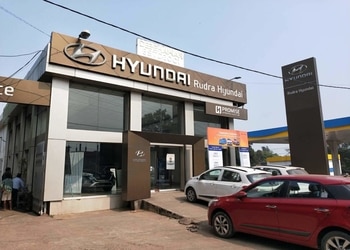 Rudra-Hyundai-Shopping-Car-dealer-Asansol-West-Bengal