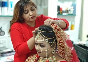 Blush-Beauty-Salon-Entertainment-Beauty-parlour-Aurangabad-Maharashtra-2