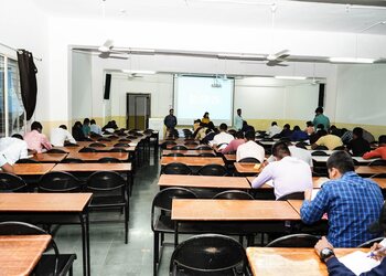 Garud-Zep-Career-Academy-Education-Coaching-centre-Aurangabad-Maharashtra-1