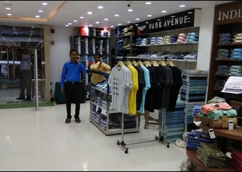 Libaz-Shopping-Shopping-malls-Baharampur-West-Bengal-1