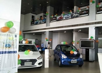 Premier-Hyundai-Shopping-Car-dealer-Balasore-Odisha-1