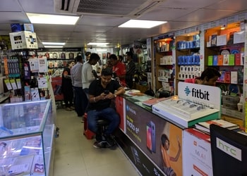 Bhajanlal-Commercial-Pvt-Ltd-Shopping-Mobile-stores-Ballygunge-Kolkata-West-Bengal-1