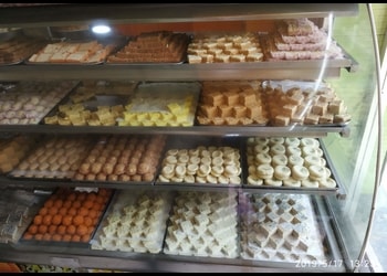 Guiram-Babur-Mistir-Dokan-Food-Sweet-shops-Bankura-West-Bengal-2