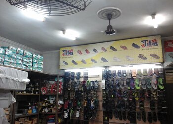 Century-Sales-Corporation-Shopping-Shoe-Store-Bara-Bazar-Kolkata-West-Bengal-1