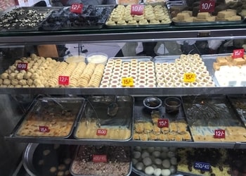 Tripti-Mahal-Mistanna-Bhandar-Food-Sweet-shops-Baranagar-Kolkata-West-Bengal-2