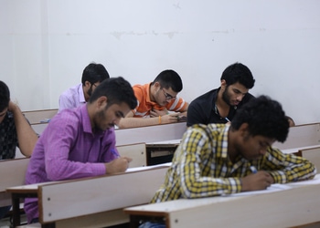 Aakash-Institute-Education-Coaching-centre-Bareilly-Uttar-Pradesh-2