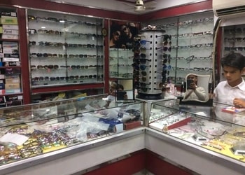 Moon-Opticals-Shopping-Opticals-Bareilly-Uttar-Pradesh-2
