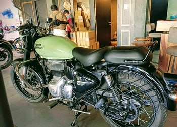 Shree-Shyamji-Bike-Point-Shopping-Motorcycle-dealers-Bargarh-Odisha-1