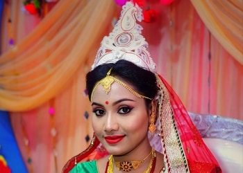 Simran-Beauty-Parlour-Entertainment-Beauty-parlour-Baripada-Odisha-2