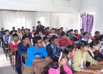 Trinity-Classes-Education-Coaching-centre-Begusarai-Bihar