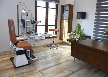 Dr-Kodkany-s-Superspeciality-Eye-Centre-Health-Eye-hospitals-Belgaum-Karnataka-2