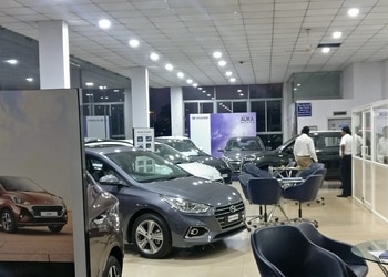 Nagashanti-Hyundai-Shopping-Car-dealer-Belgaum-Karnataka-1