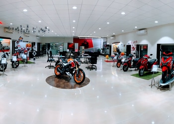 Patson-Honda-Shopping-Motorcycle-dealers-Belgaum-Karnataka-1