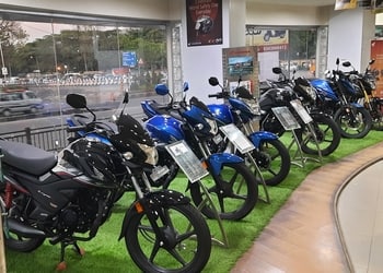 Dhruvdesh-Honda-Shopping-Motorcycle-dealers-Bangalore-Karnataka-1