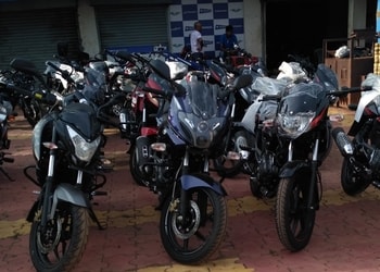 Shankar-Bajaj-Shopping-Motorcycle-dealers-Bhadrak-Odisha-1
