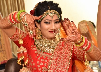 Shinaz-Hair-Beauty-Parlore-Entertainment-Beauty-parlour-Bharatpur-Rajasthan-2