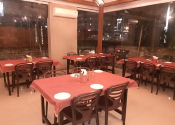 Al-Lazeez-Food-Family-restaurants-Bhilai-Chhattisgarh-1