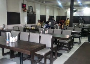 Bapu-Ki-Kutia-Food-Pure-vegetarian-restaurants-Bhopal-Madhya-Pradesh-2