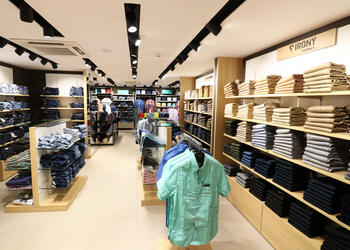 5 Best Clothing stores in Bhopal, MP - 5BestINcity.com