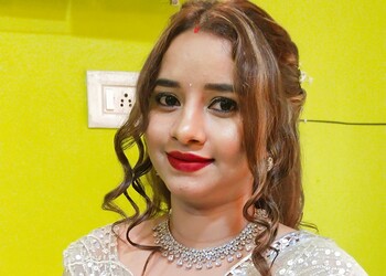 Archana-Bridal-And-Party-Makeup-Artist-Entertainment-Makeup-Artist-Bhubaneswar-Odisha-2