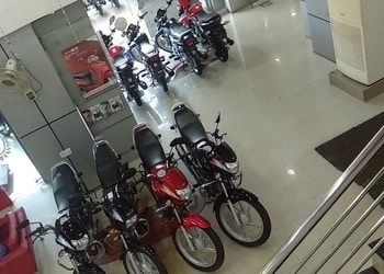 Bharat-Motors-Ltd-Shopping-Motorcycle-dealers-Bhubaneswar-Odisha-1