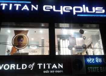 Titan-Eyeplus-Shopping-Opticals-Bhubaneswar-Odisha