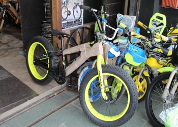Bombay-Rickshaw-and-Cycle-Co-Shopping-Bicycle-store-Bilaspur-Chhattisgarh-2