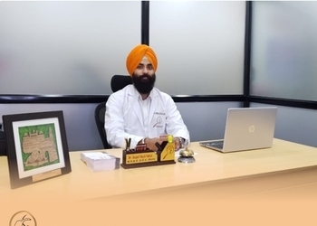 Dr-Jaspal-Singh-Doctors-Hair-transplant-surgeons-Bilaspur-Chhattisgarh