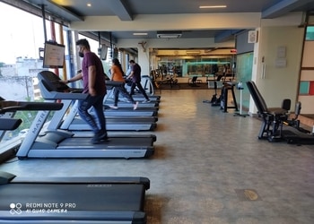 Gold-s-Gym-Health-Gym-Bilaspur-Chhattisgarh-1